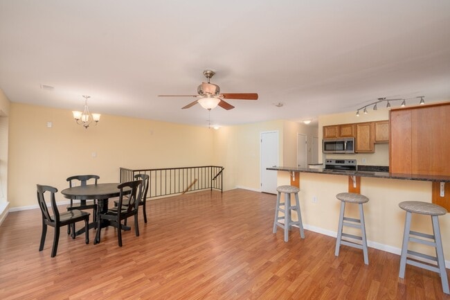 Photo - 35 Andrew Pl Unit R112