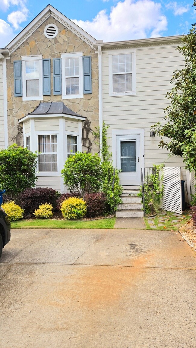 Photo - 4045 Spring Cove Dr