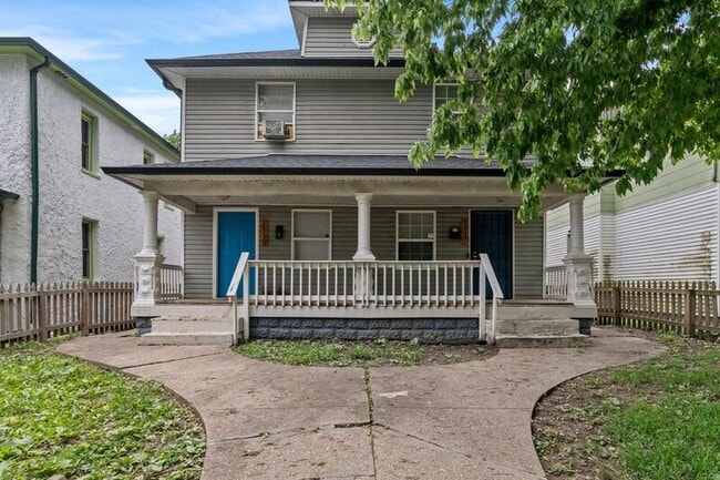Building Photo - 1117 N Dearborn St Rental