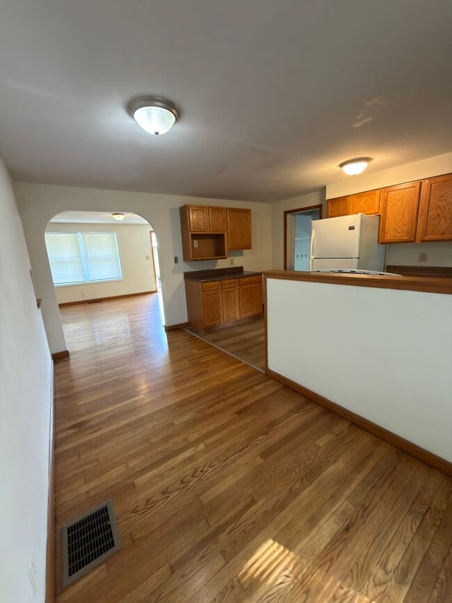 Photo - 703 N Washington St
