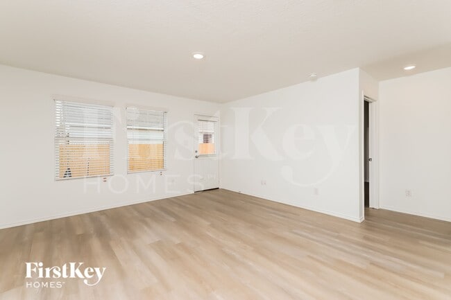 10422 McClintock Dr