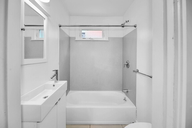 Photo - 79 Perkins St Unidad 1