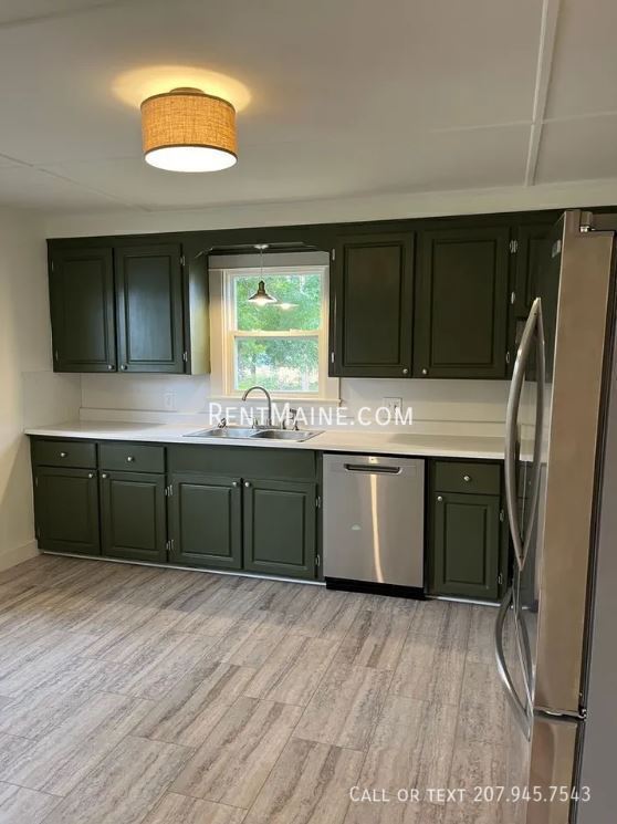 Photo - 33 Violette Ave