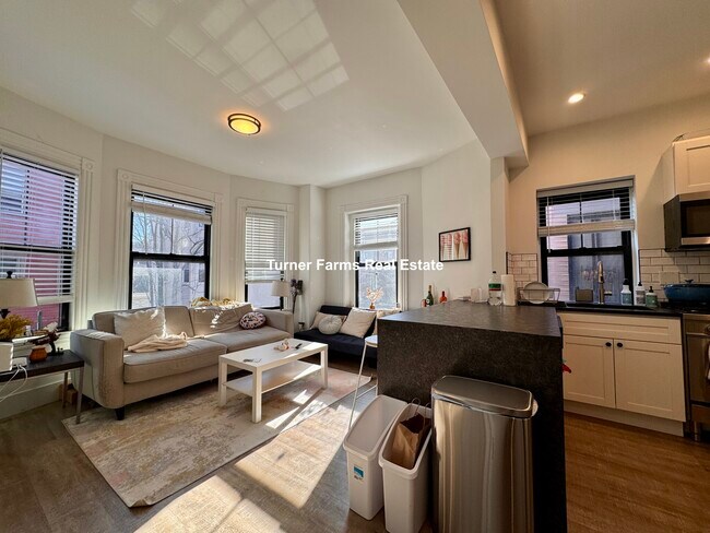 Photo - 1510 Tremont St Unit 2