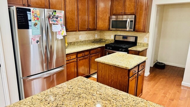 Photo - 294 Hayden Rowe St