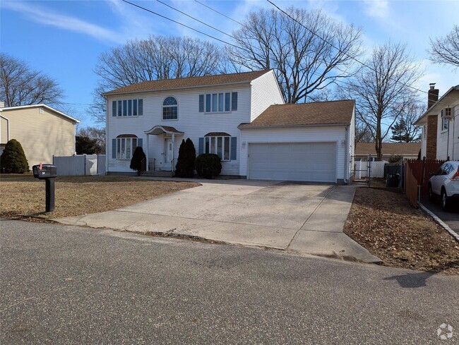 Building Photo - 38 3rd St Rental