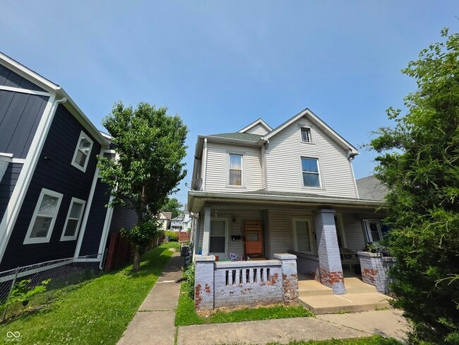 Photo - 2310 N Kenwood Ave House