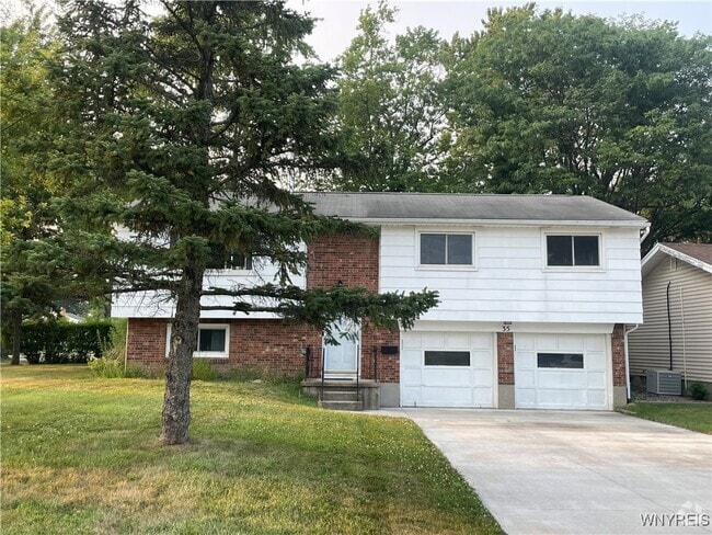 Building Photo - 35 Tomcyn Dr Rental
