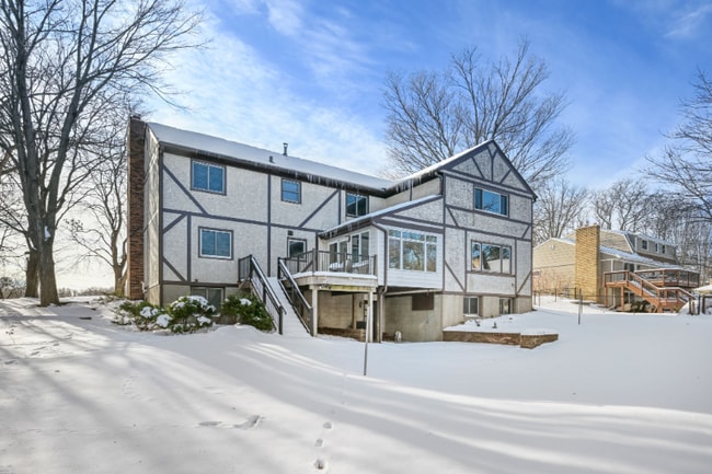 Building Photo - 7450 Duluth St