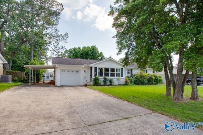 Photo - 213 Drake Ave SW