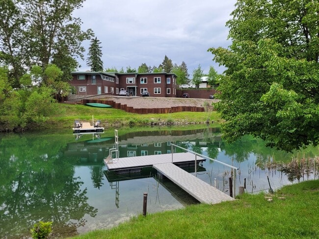 Photo - Whitefish River furnished Townhome