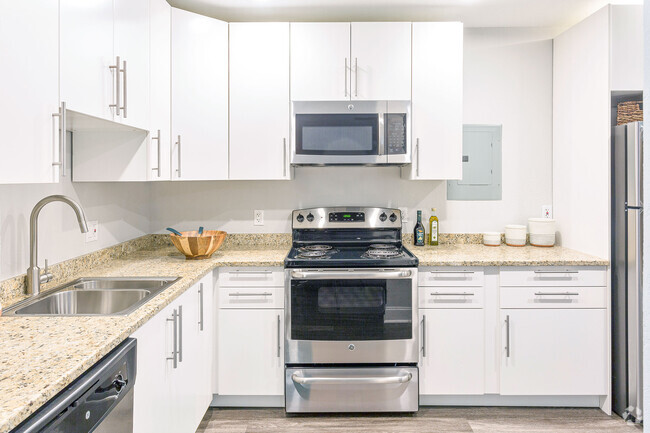 Kitchen - Carlyle Flats Rental