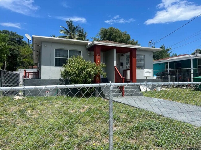 Photo - 261 NW 34th St Unit ID1378984P