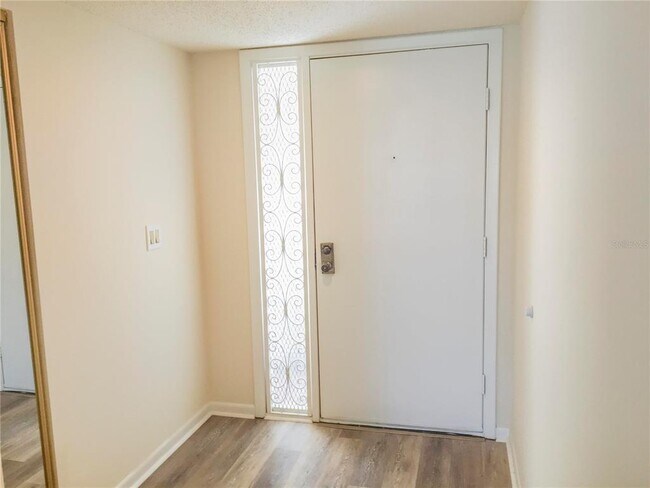 Photo - 5160 Marsh Field Ln Unidad 113