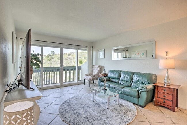 Photo - 4060 Huerfano Ave Unidad #246