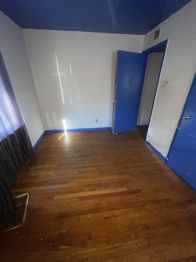 Photo - 9145 Loganberry Ln