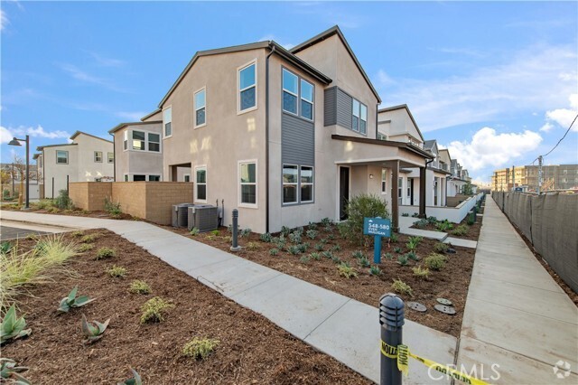 Building Photo - 548 Mulligan Rental