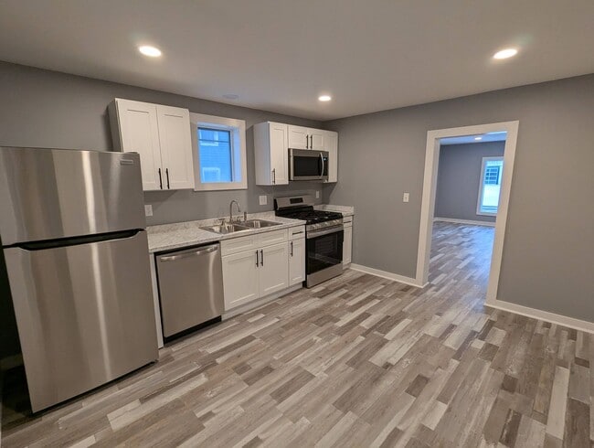 Building Photo - 19 Main St Unit 1st Floor