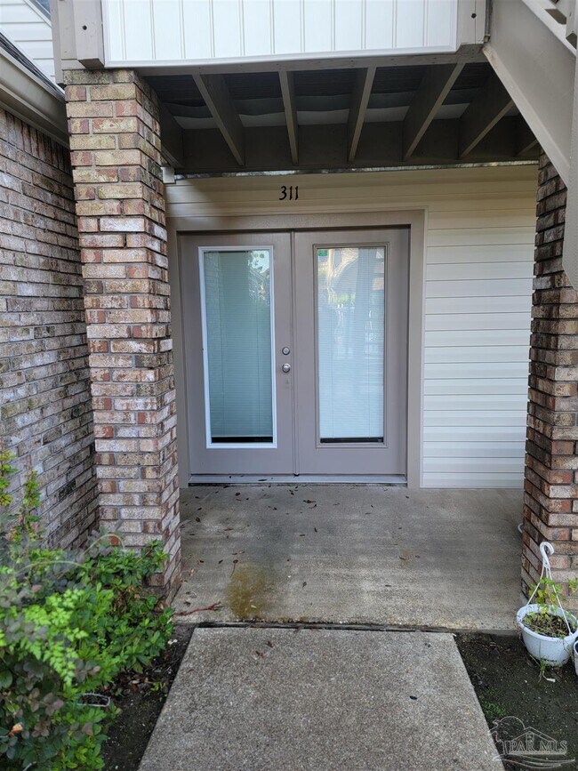 Photo - 7150 Plantation Rd Unit 311