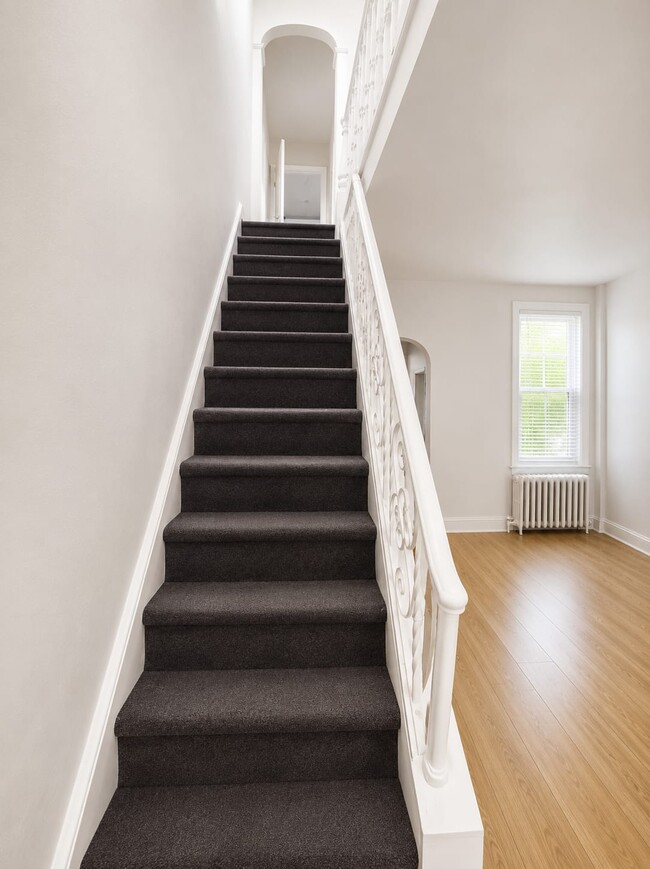 Photo - 2113 Wakeling St