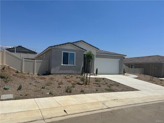 Photo - 5135 Hummingbird Wy House