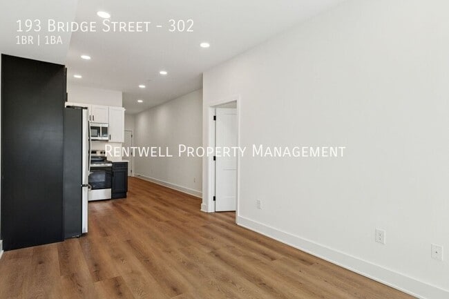 193 Bridge St Unit 302