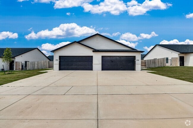 Building Photo - Decarsky Park Alex Rental