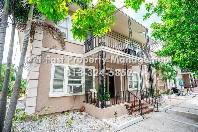 Building Photo - 549 2nd St N Unit 1