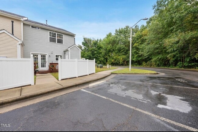 Photo - 619 Laurens Way Unidad 619 Laurens Way