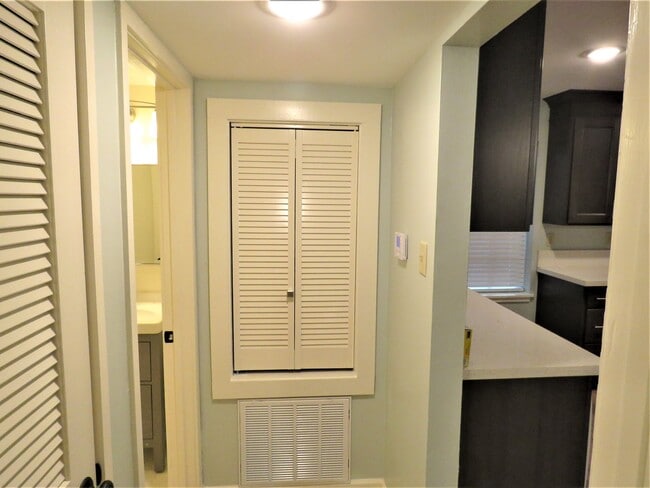 Photo - 509 E 7th St Unit Cottage 10