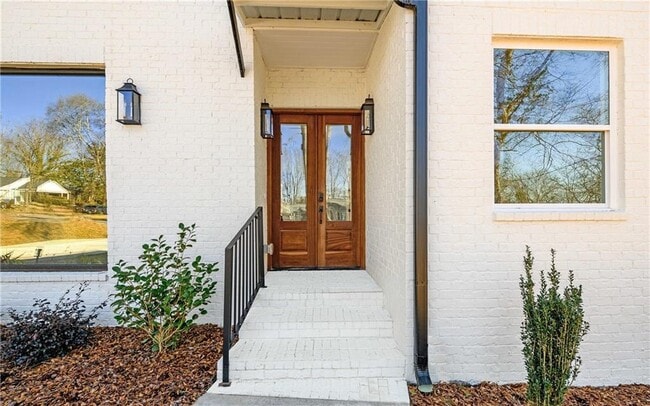 Photo - 537 Stillwood Dr