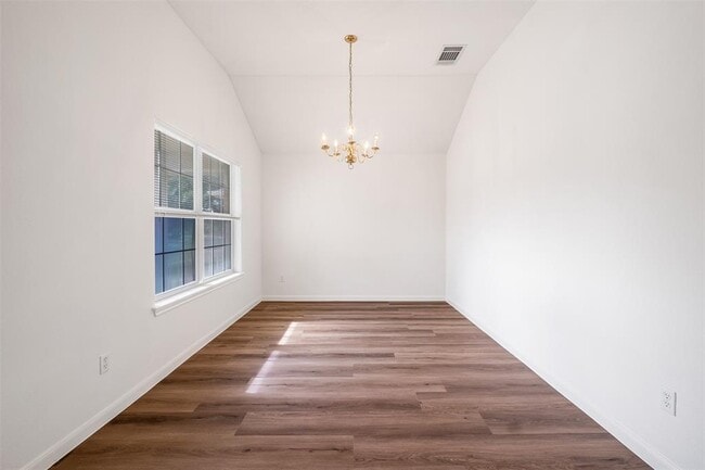 Photo - 211 Chandler Crossing Trail