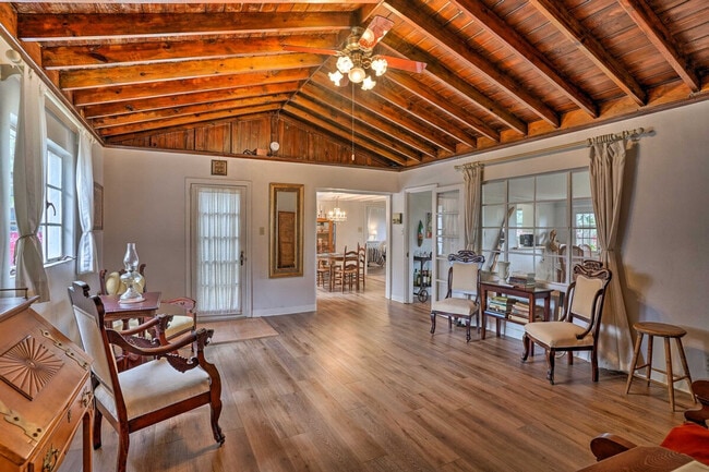 Photo - 1630 17th St NW Unit ID1385730P