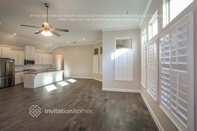 Photo - 708 Boardwalk Way