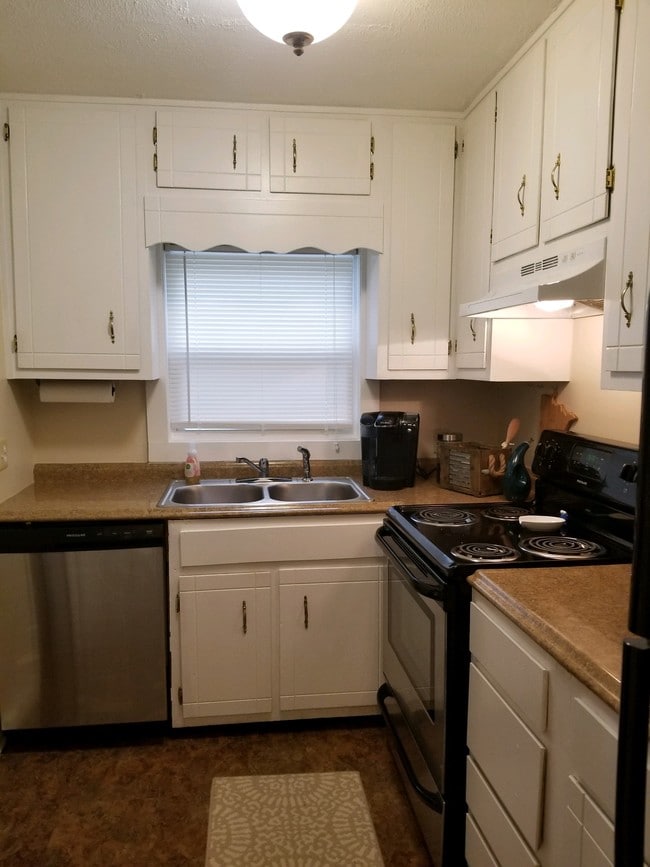 Photo - 301 Pennsylvania Ave