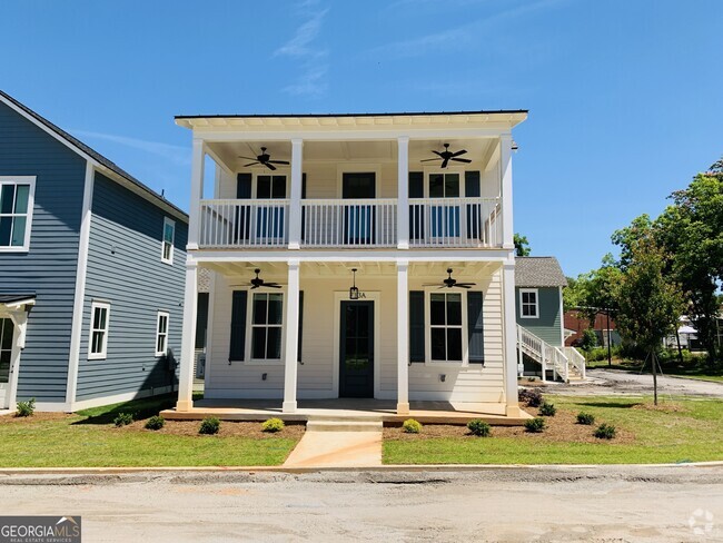 Building Photo - 713 Jefferson St Rental