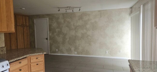 Photo - 16248 NE 29th St