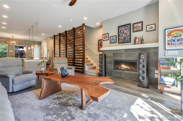 Photo - 1364 Vine St