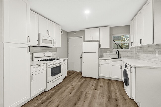 Photo - 5014 Jefferson St Unidad 13