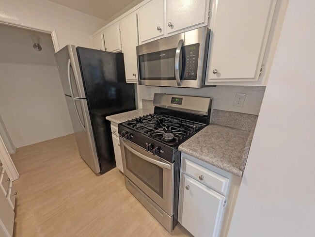 Photo - 4303 Cedros Ave Unidad 101