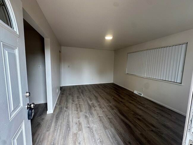 Photo - 4638 Swadley St