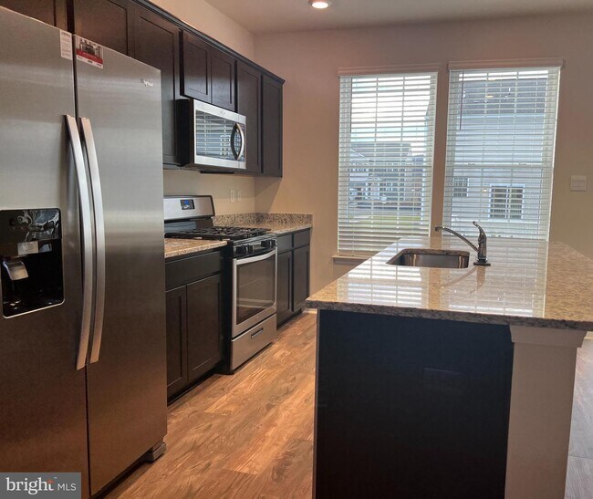 Photo - 1279 Apollo Dr