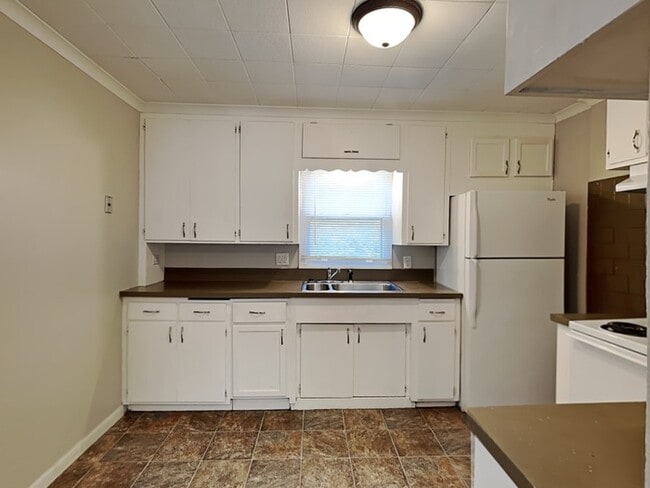 Photo - COMING SOON!! 2 Bedroom, 2 Bathroom House ...
