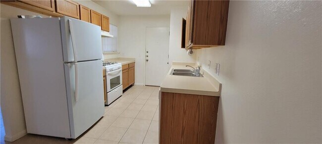 Photo - 1910 Alex Ave