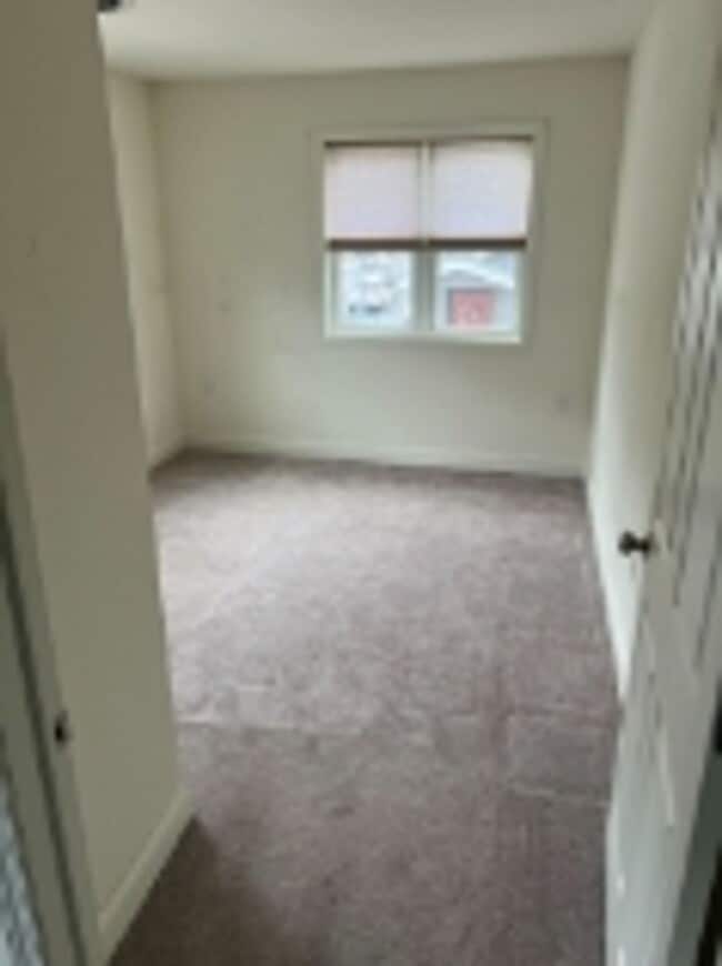 Photo - 1047 Broadway Unit 5