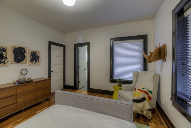 Colonial Hotel Apartments