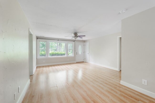 Photo - Beautiful One Level Home in Bon Air for rent!!