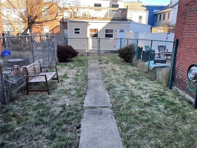 Photo - 73 S 16th St