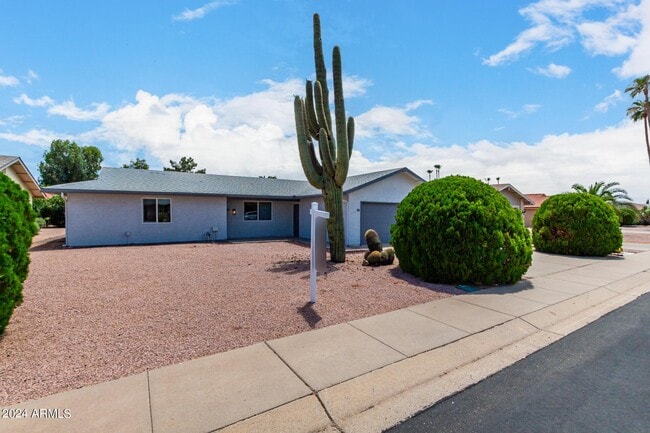 Photo - 957 Leisure World