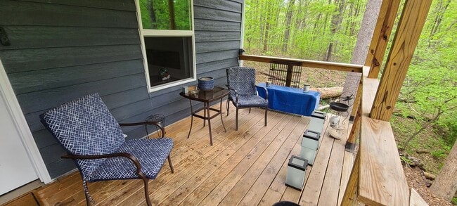 Photo - Short-Term Rental - Less than 10mins from ...
